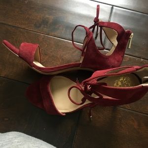Vince Camuto pumps